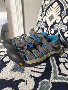 Keen Newport Grey Sandals